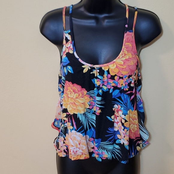 Cute Floral Tank - Picture 1 of 6